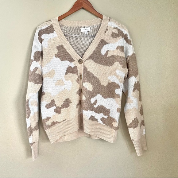 Lucky Brand Boxy Camouflage Print Knit Cardigan Sweater Tan Size Medium - Picture 2 of 8